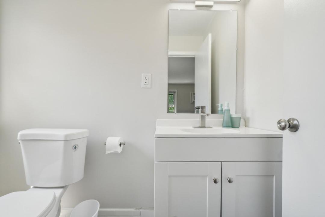 Photo of Bathroom in Newark
