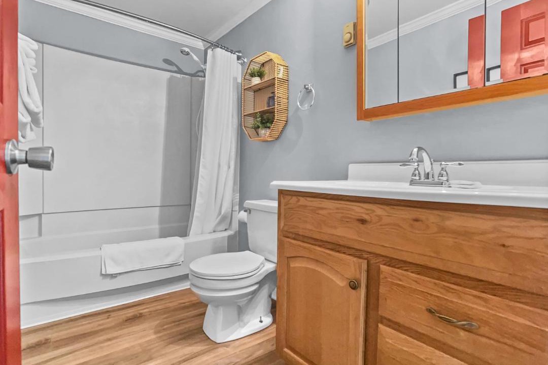 Photo of Bathroom in Edray
