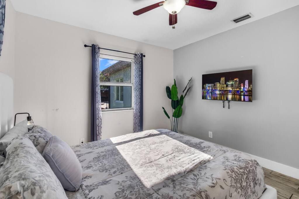 Photo of Bedroom in Little Haiti
