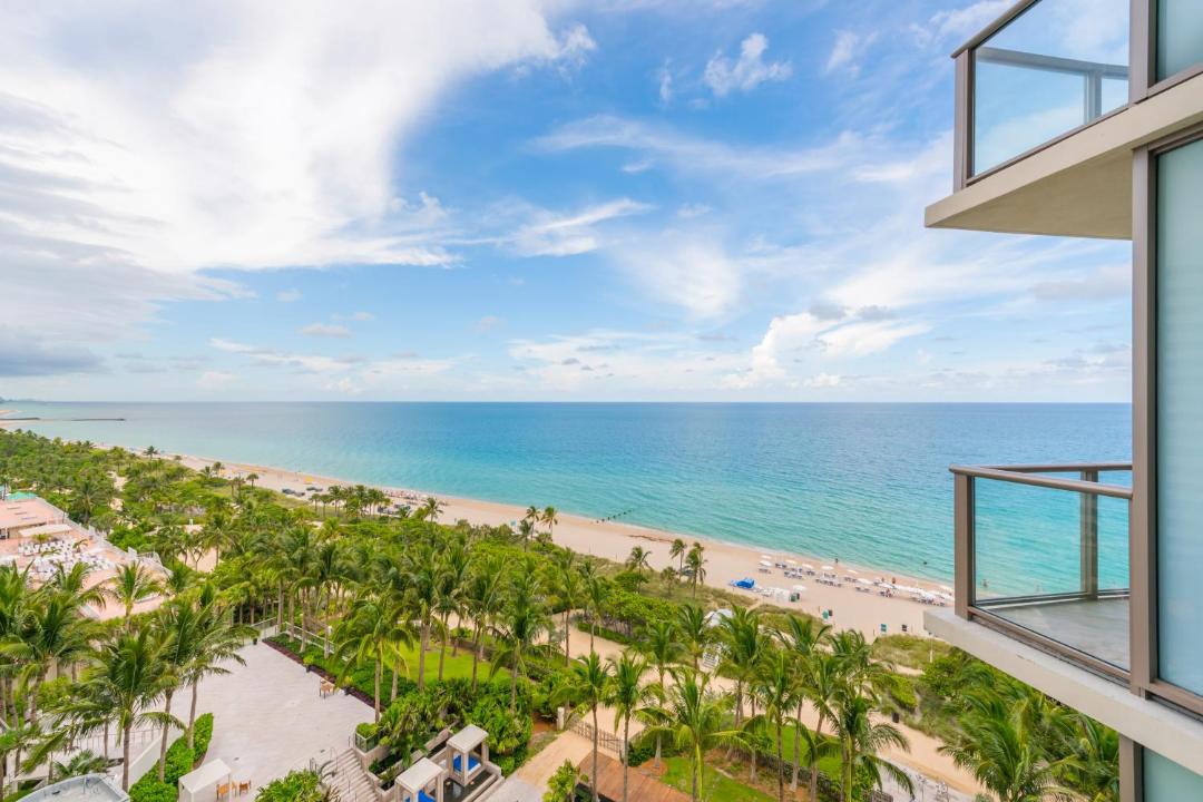 Photo of Patio Balcony in Bal Harbour