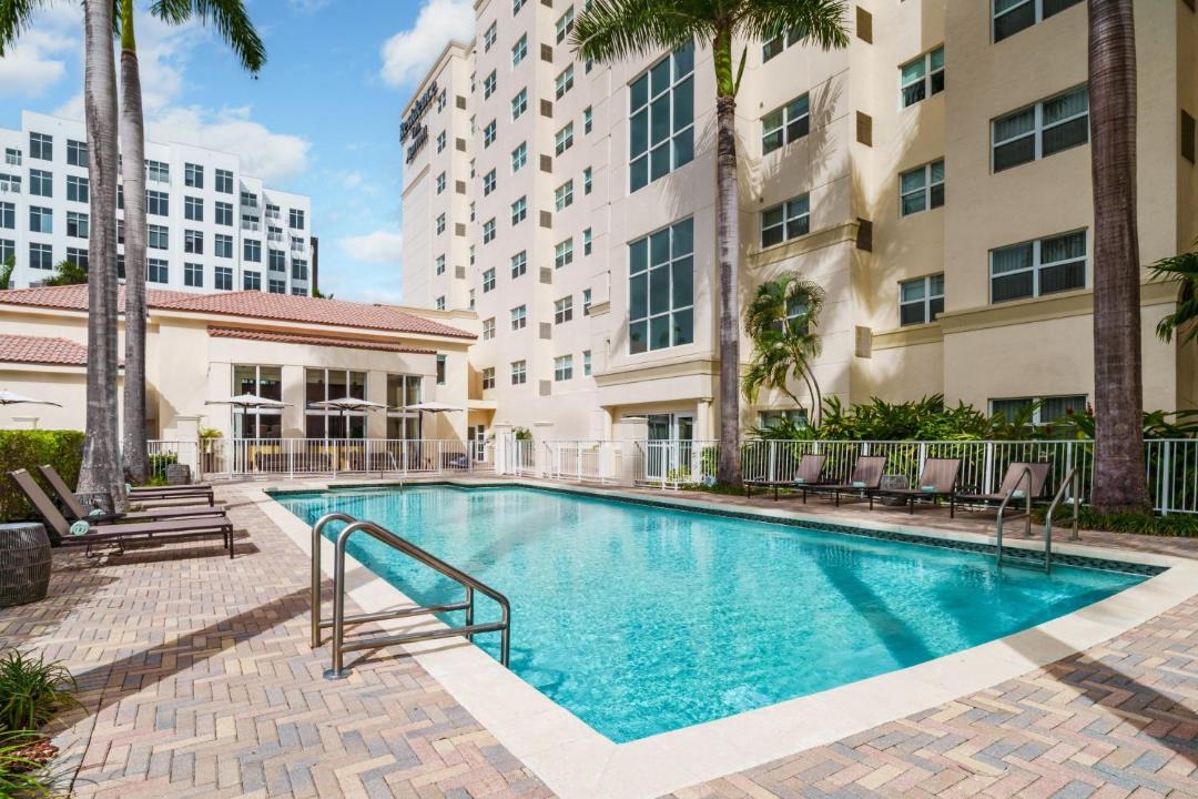 Photo of Others in Aventura
