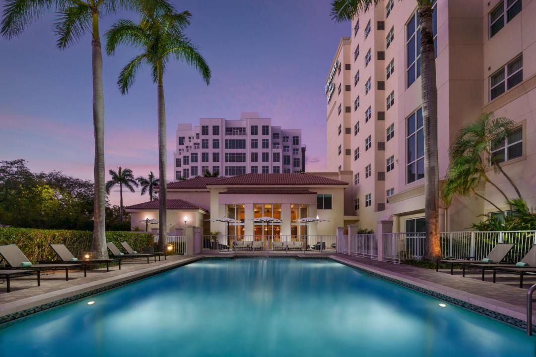 Photo of Others in Aventura
