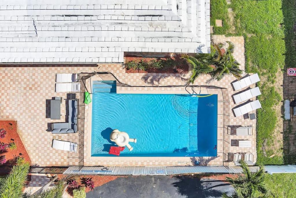 Photo of Others in Coral Ridge Isles