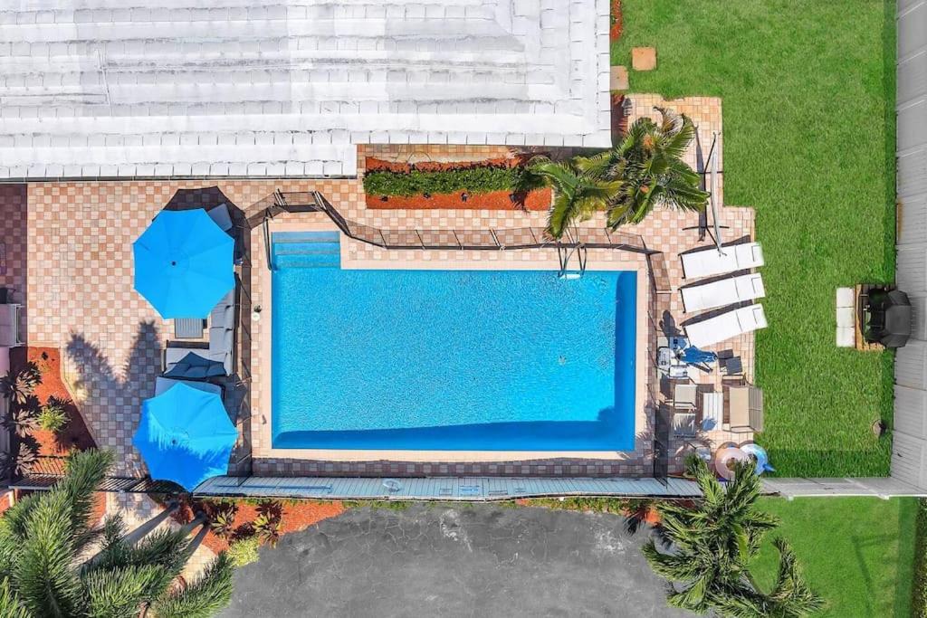 Photo of Others in Coral Ridge Isles
