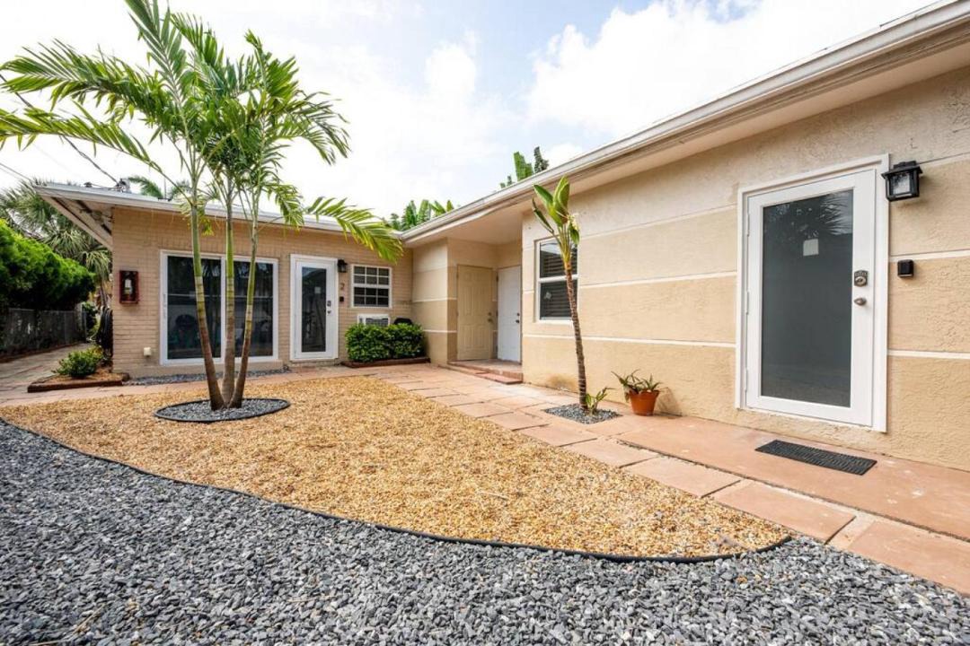 Photo of Buildings in Lauderdale-by-the-Sea