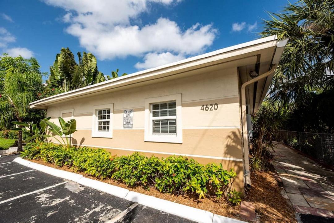 Photo of Buildings in Lauderdale-by-the-Sea