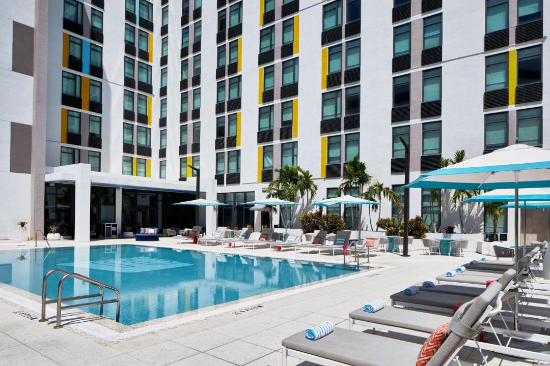 Photo of Others in Aventura