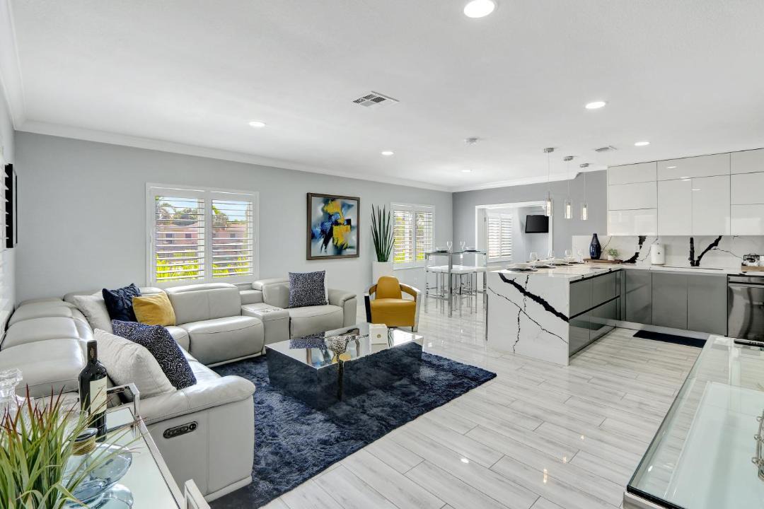Photo of Livingroom in Miami Gardens