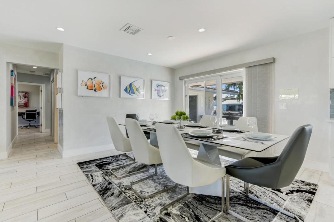 Photo of Livingroom in Coral Ridge Isles