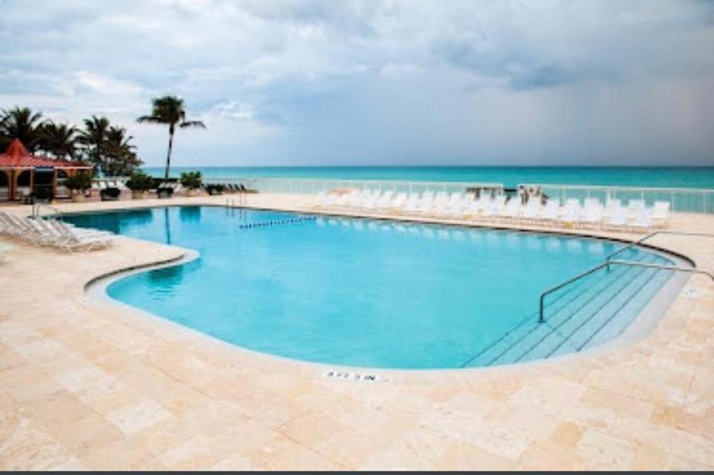 Photo of Others in Sunny Isles Beach