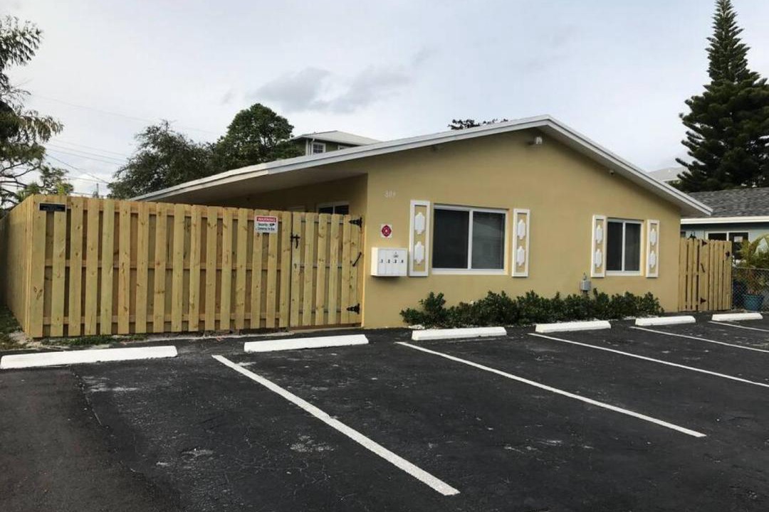 Photo of Others in Wilton Manors