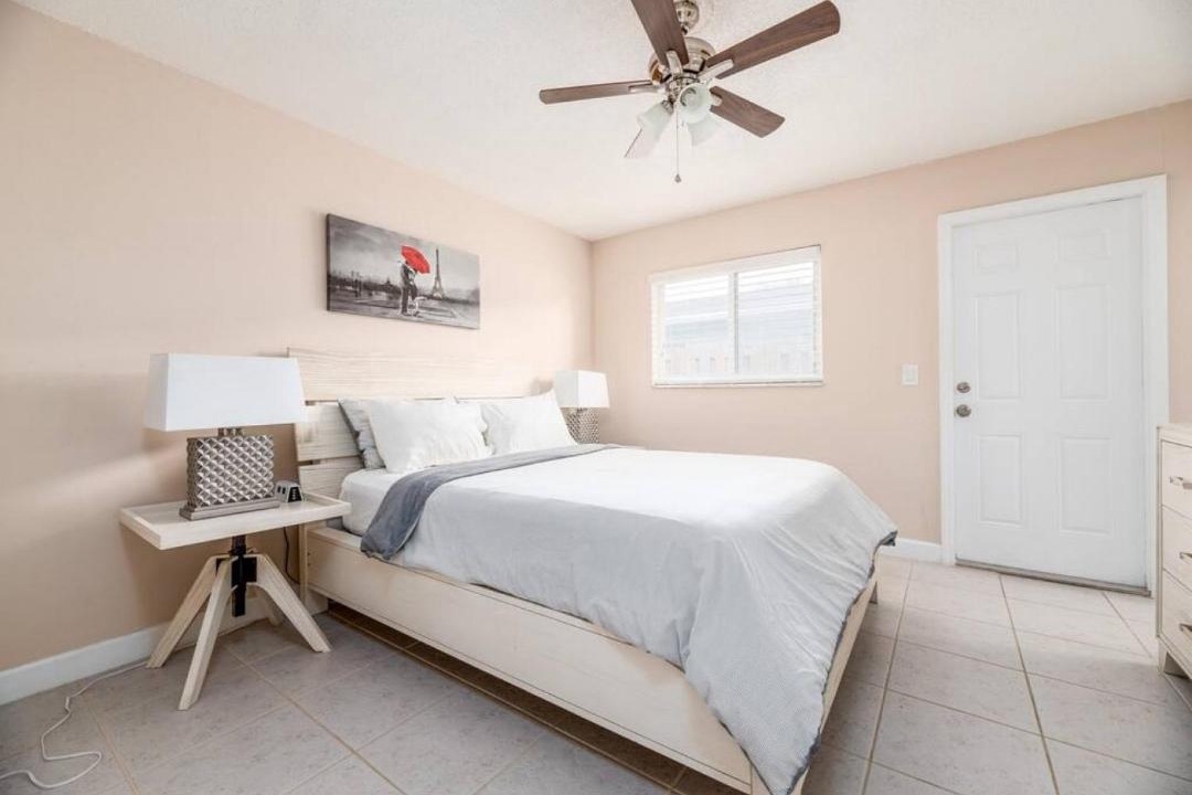 Photo of Bedroom in Wilton Manors