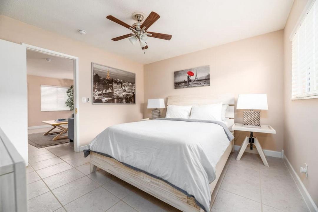 Photo of Bedroom in Wilton Manors