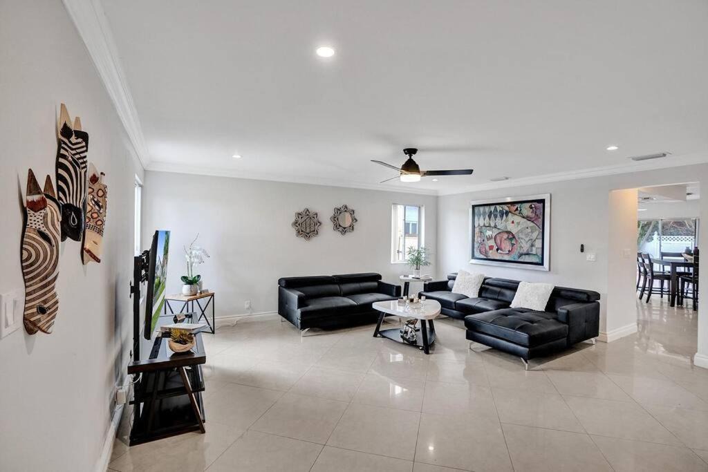 Photo of Livingroom in Hollywood