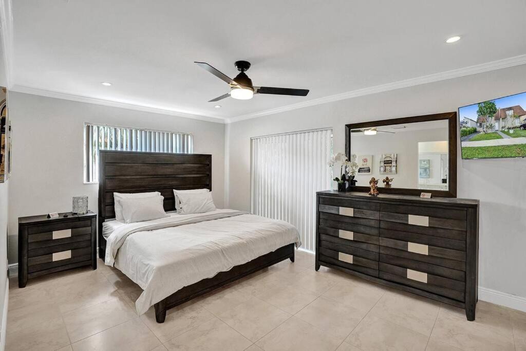 Photo of Bedroom in Hollywood