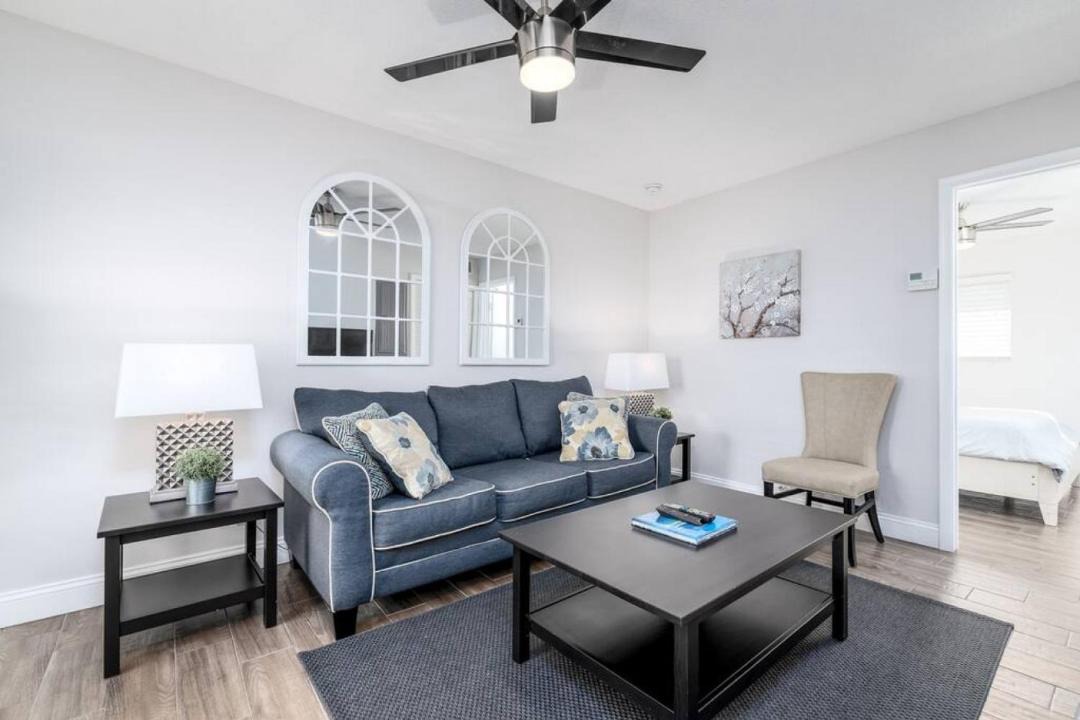Photo of Livingroom in Wilton Manors