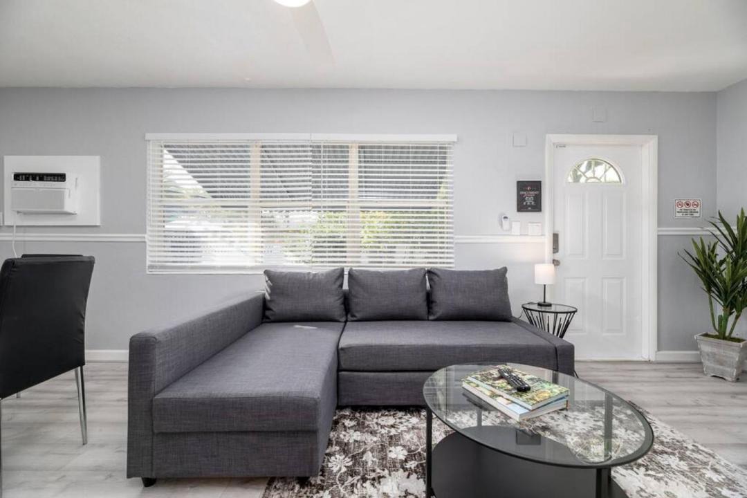 Photo of Livingroom in Lake Ridge