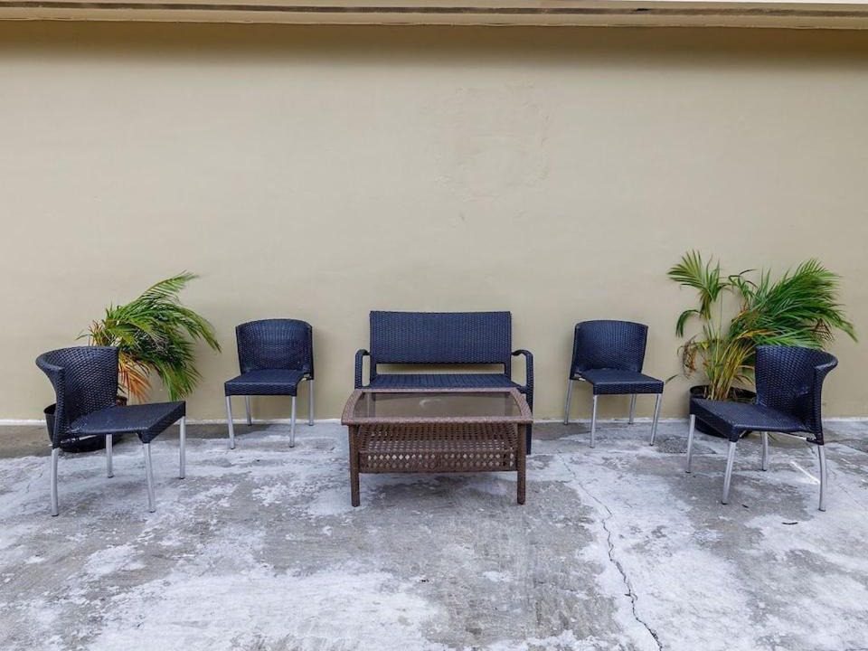 Photo of Livingroom in Golden Glades
