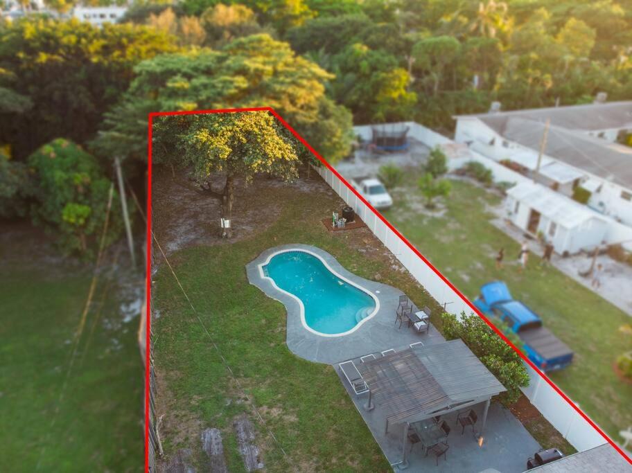 Photo of Outdoor in North Central Hollywood