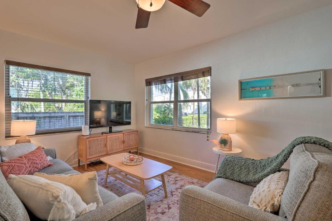 Photo of Livingroom in Miami Springs