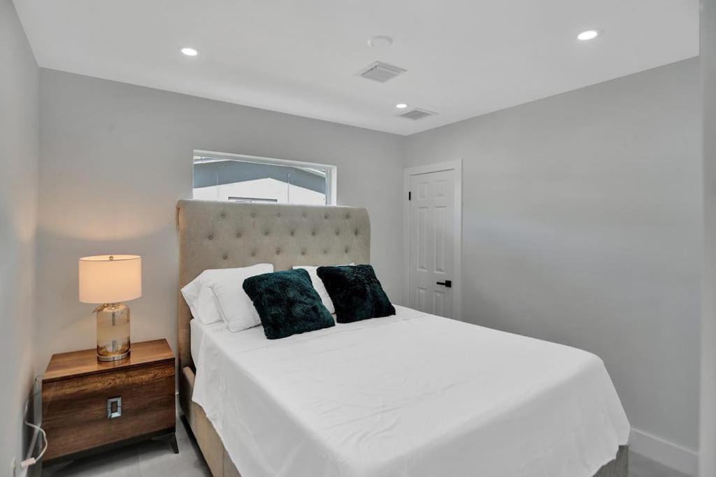Photo of Bedroom in Central Fort Lauderdale