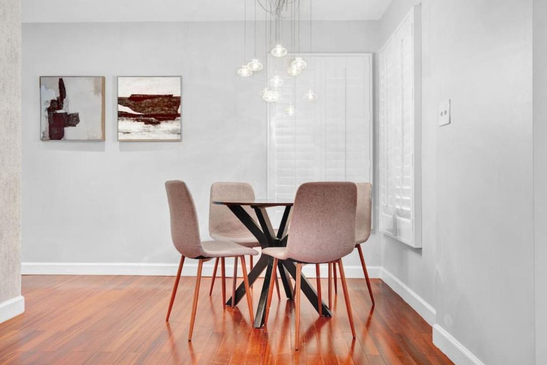 Photo of Livingroom in Poinsettia Heights