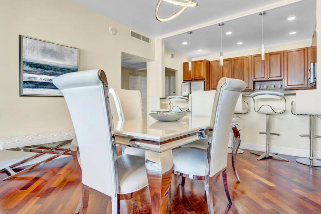 Photo of Others in Sunny Isles Beach