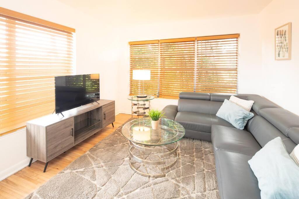 Photo of Livingroom in Miami Shores