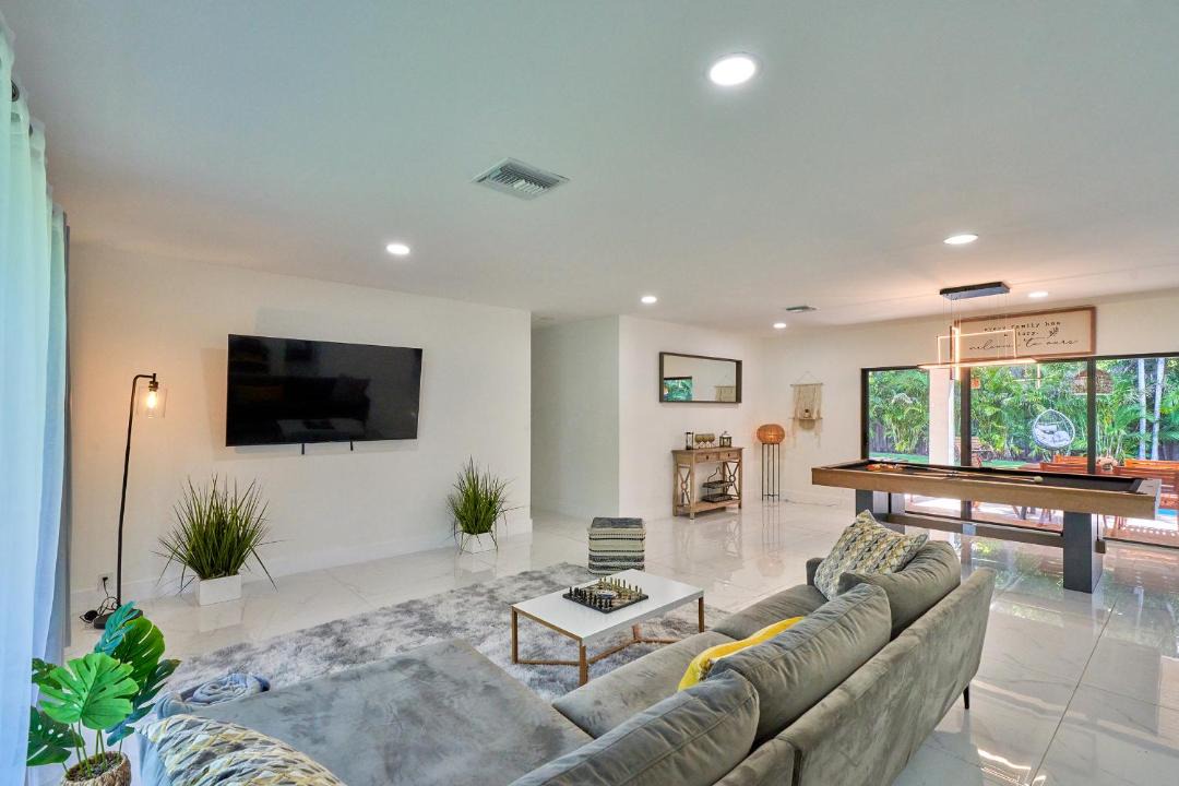Photo of Livingroom in North Miami