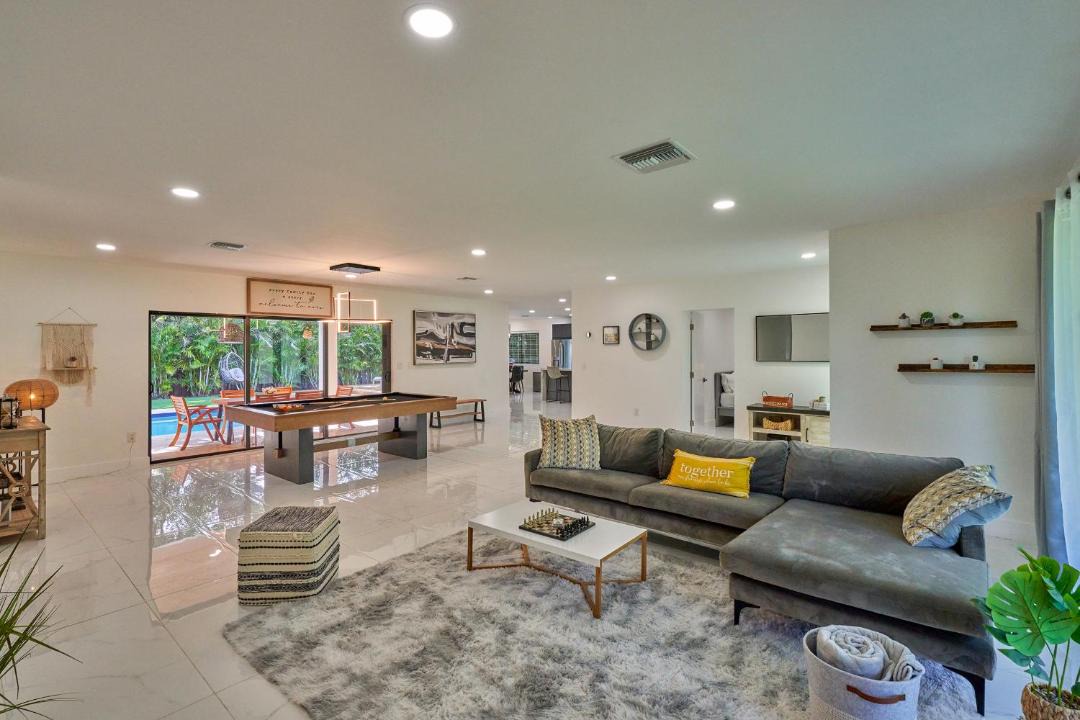 Photo of Livingroom in North Miami