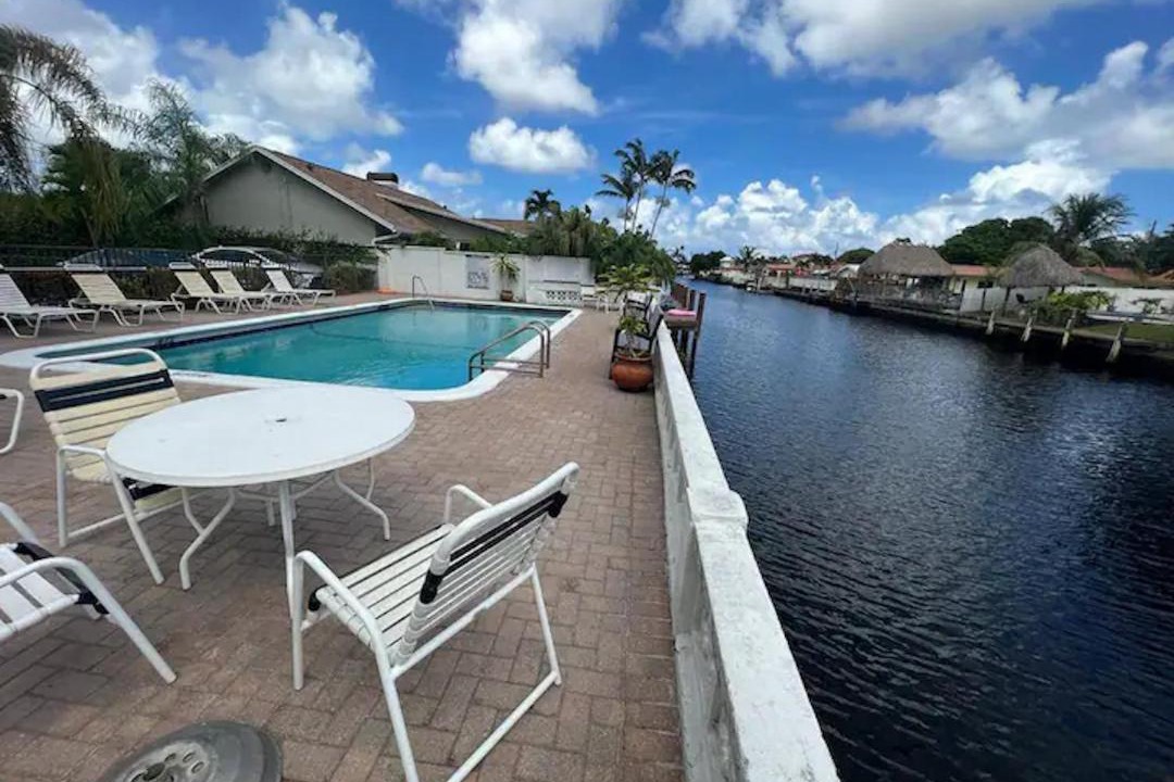 Photo of Outdoor in Coral Ridge Isles