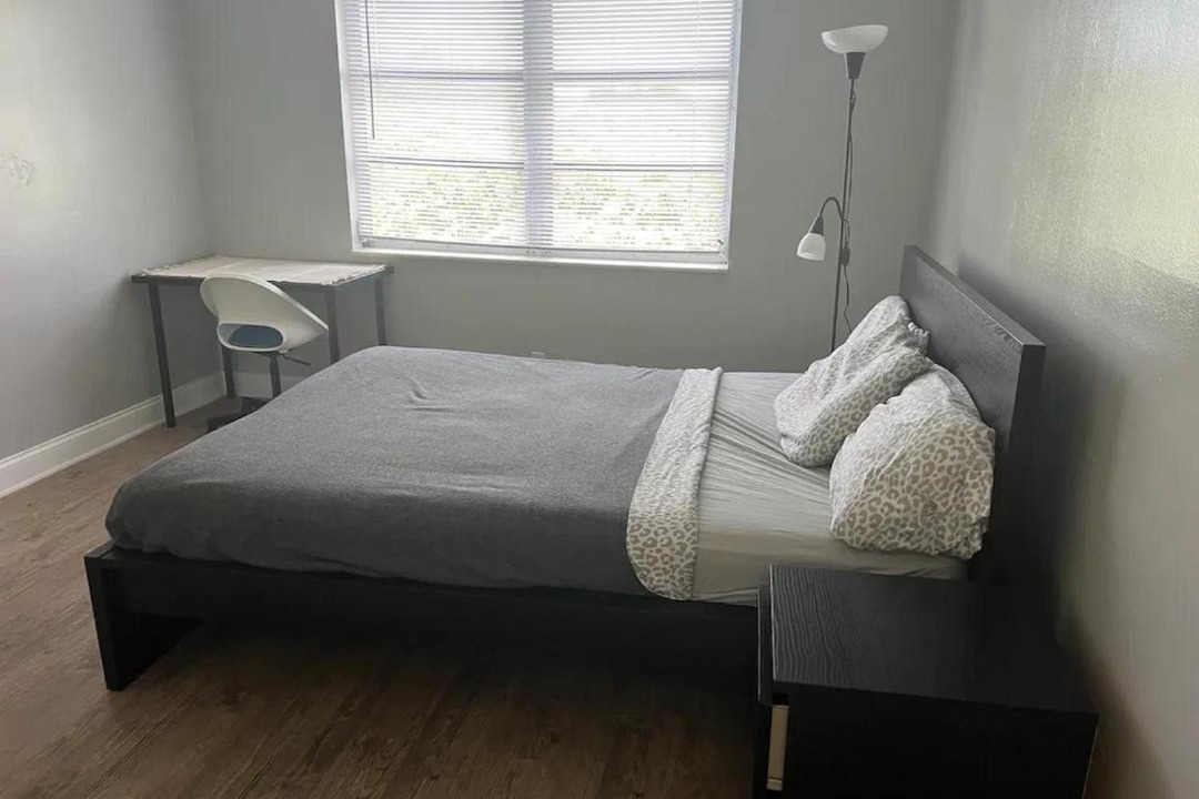 Photo of Bedroom in Coral Ridge Isles