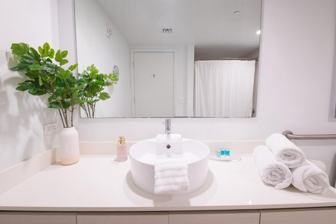 Photo of Bathroom in Hallandale Beach