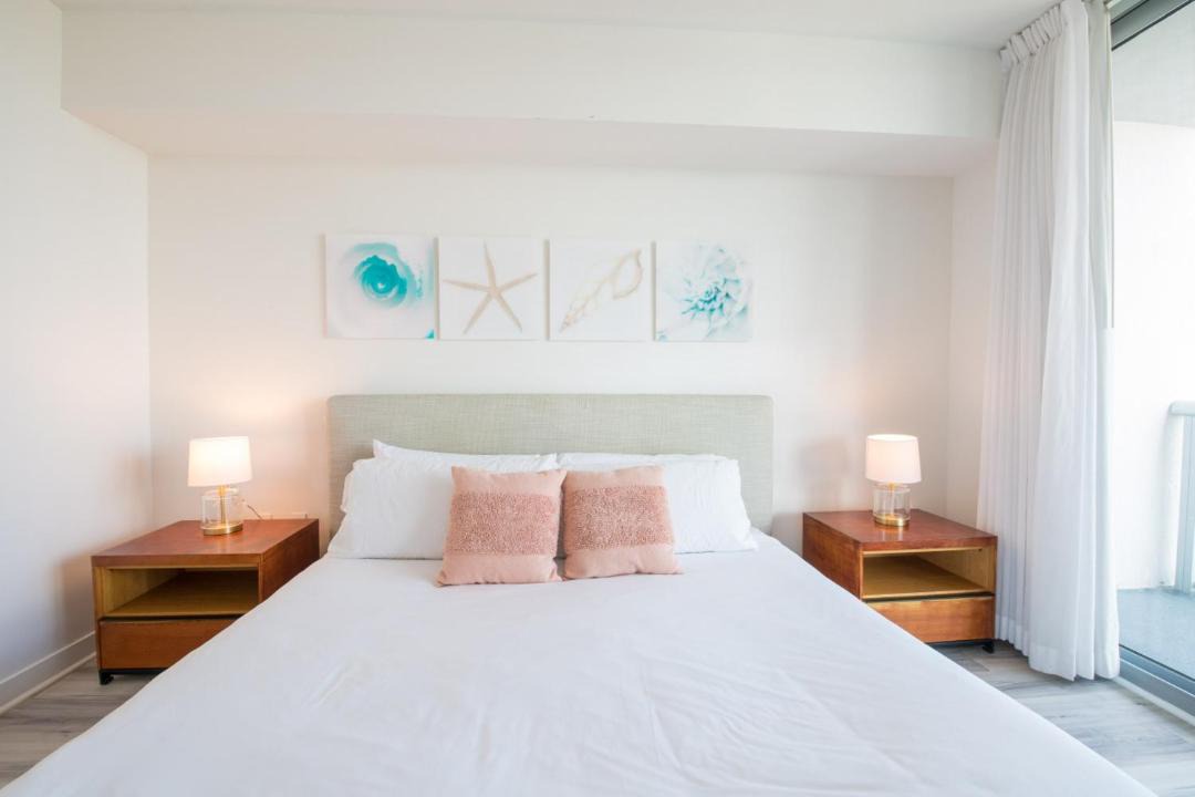 Photo of Bedroom in Hallandale Beach