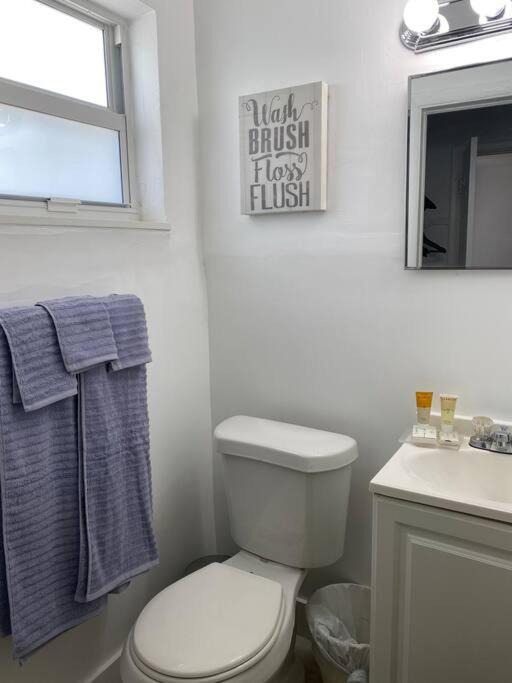 Photo of Bathroom in Royal Poinciana