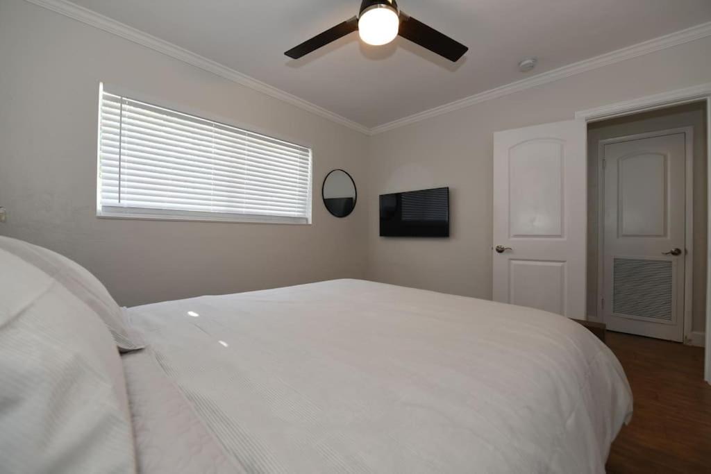 Photo of Bedroom in North Andrews Gardens