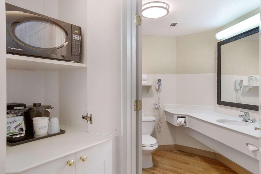 Photo of Bathroom in Hollywood