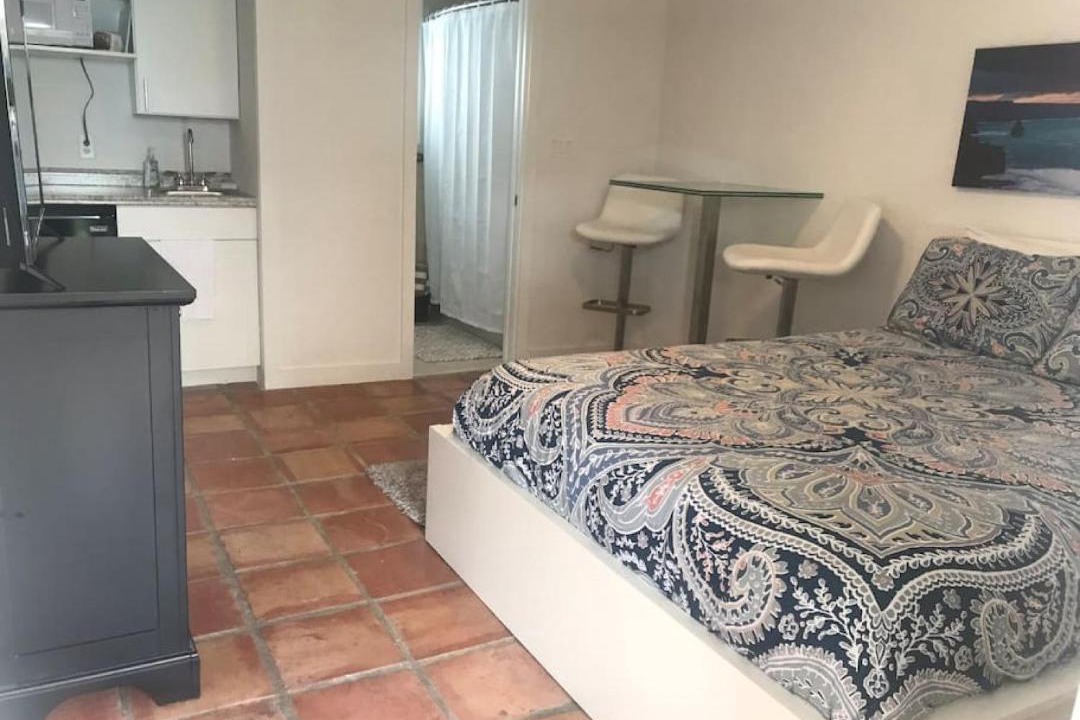 Photo of Bedroom in Hendricks and Venice Isles
