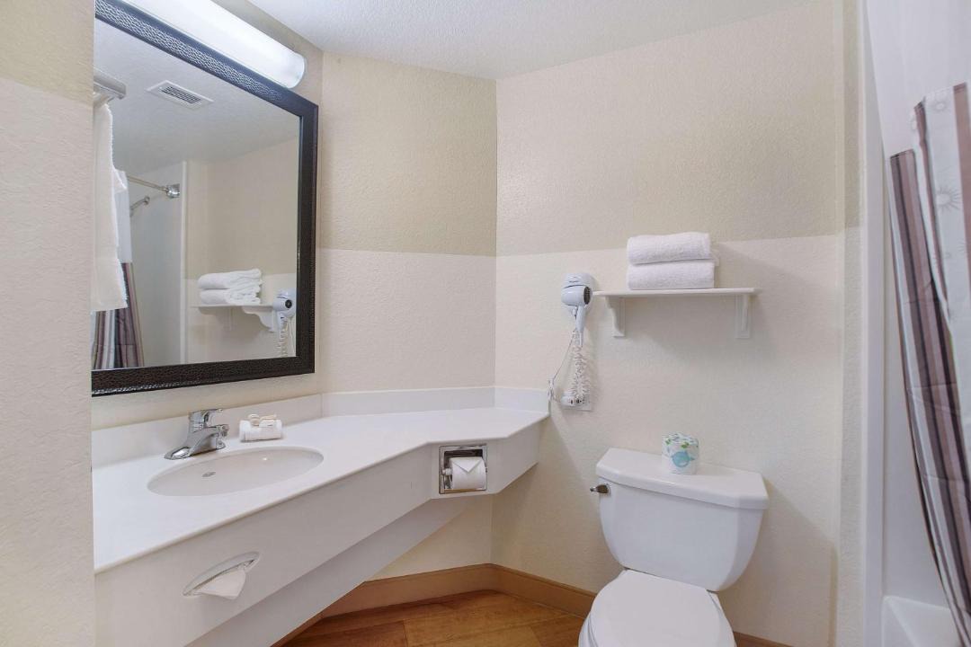 Photo of Bathroom in Hollywood
