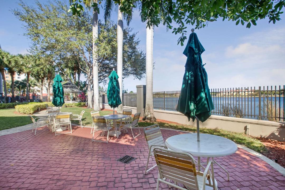 Photo of Patio Balcony in Hollywood
