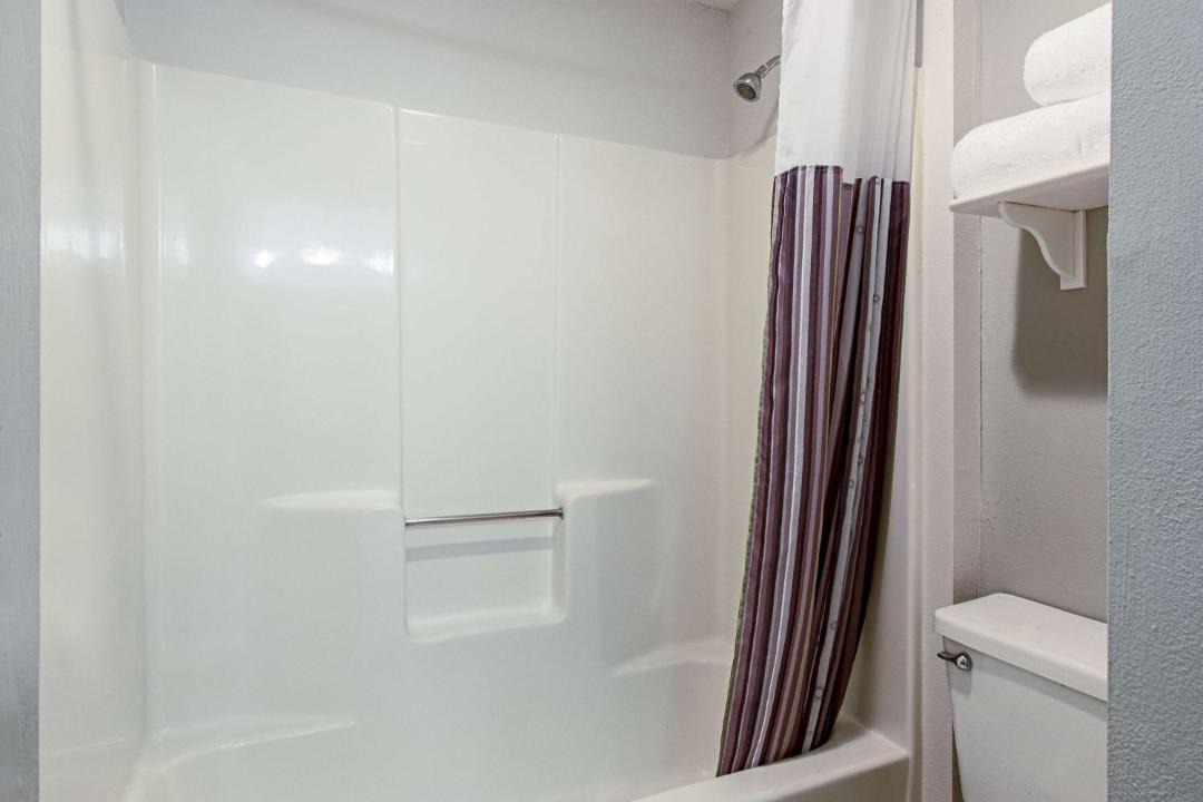 Photo of Bathroom in Survey Creek