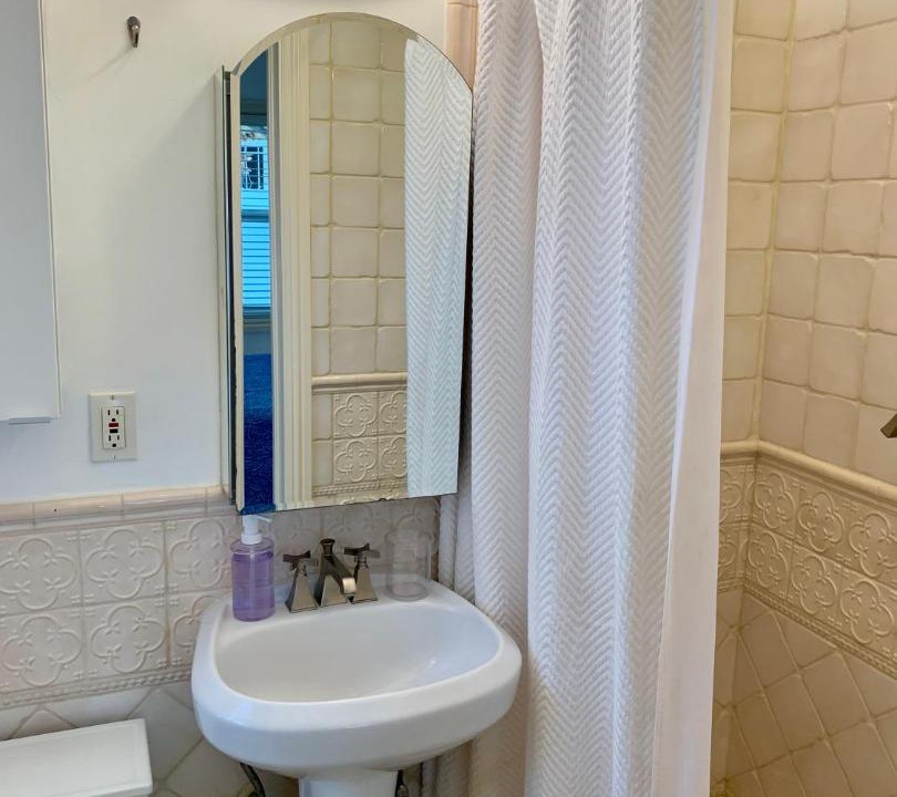 Photo of Bathroom in Lauderdale Beach