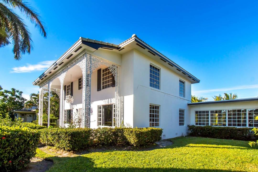 Photo of Buildings in Hollywood Lakes