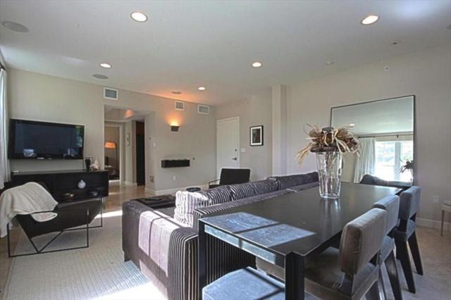 Photo of Livingroom in South Pointe