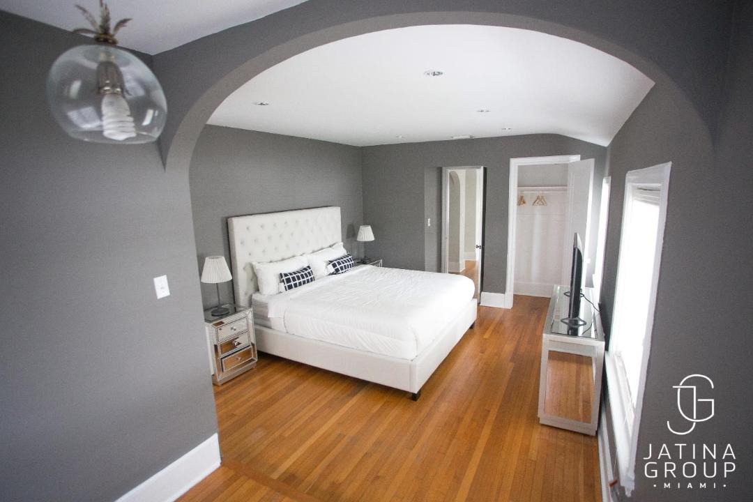 Photo of Bedroom in Miami Shores