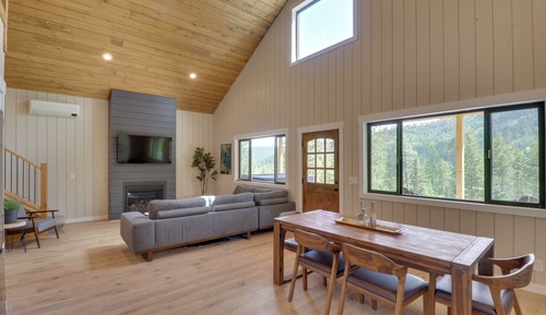 House (2 Bedrooms)