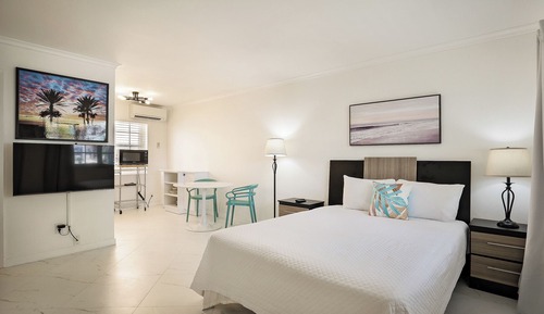 Mini Suite 5