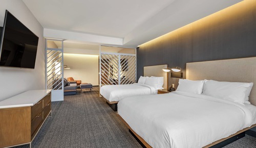 Suite, Multiple Beds, Hearing Accessible (Roll-in Shower)