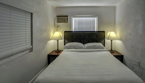 Room, 1 Queen Bed, Mobility Accessible