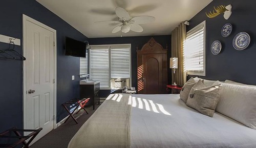Room (34)